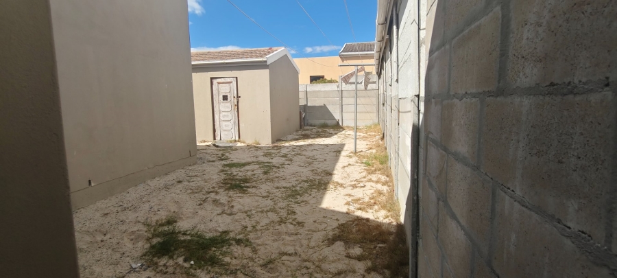 3 Bedroom Property for Sale in Strandfontein Village Western Cape